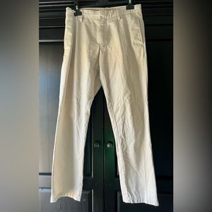 Banana Republic Men’s light tan khaki pants